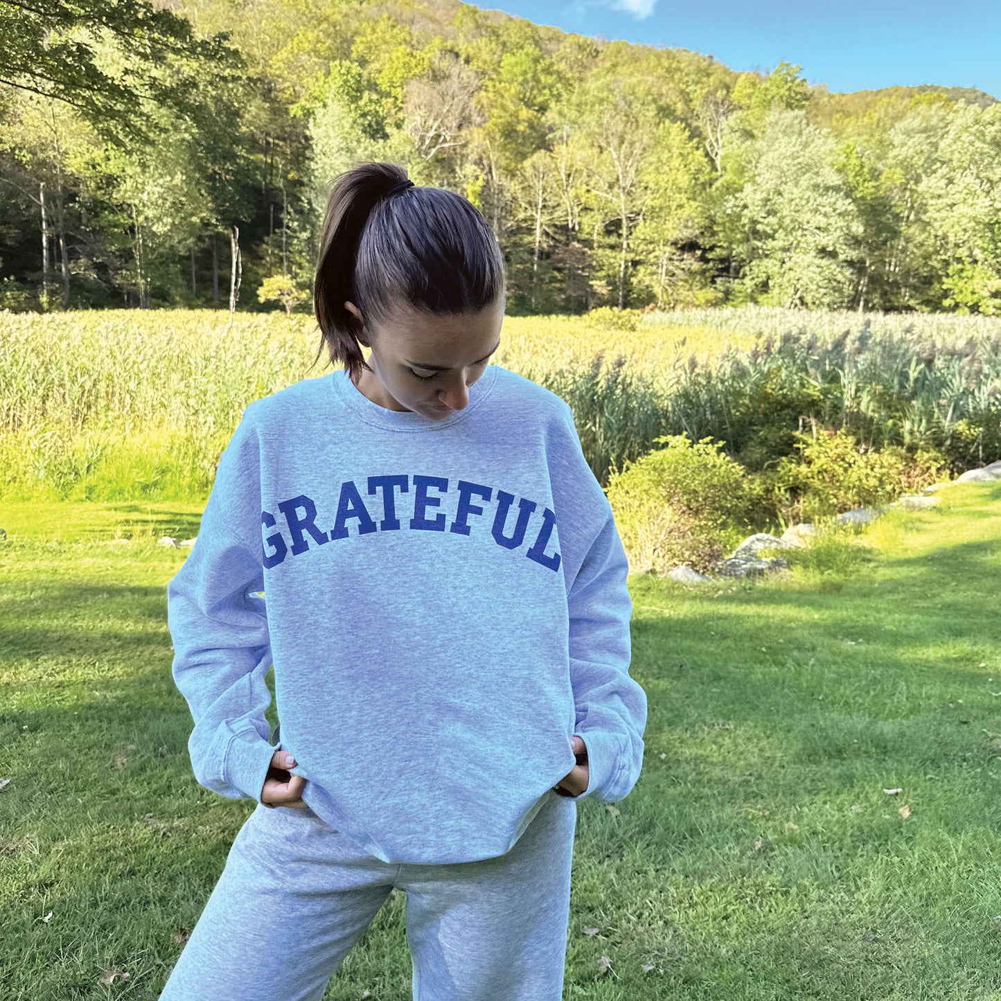 GRATEFUL CREWNECK